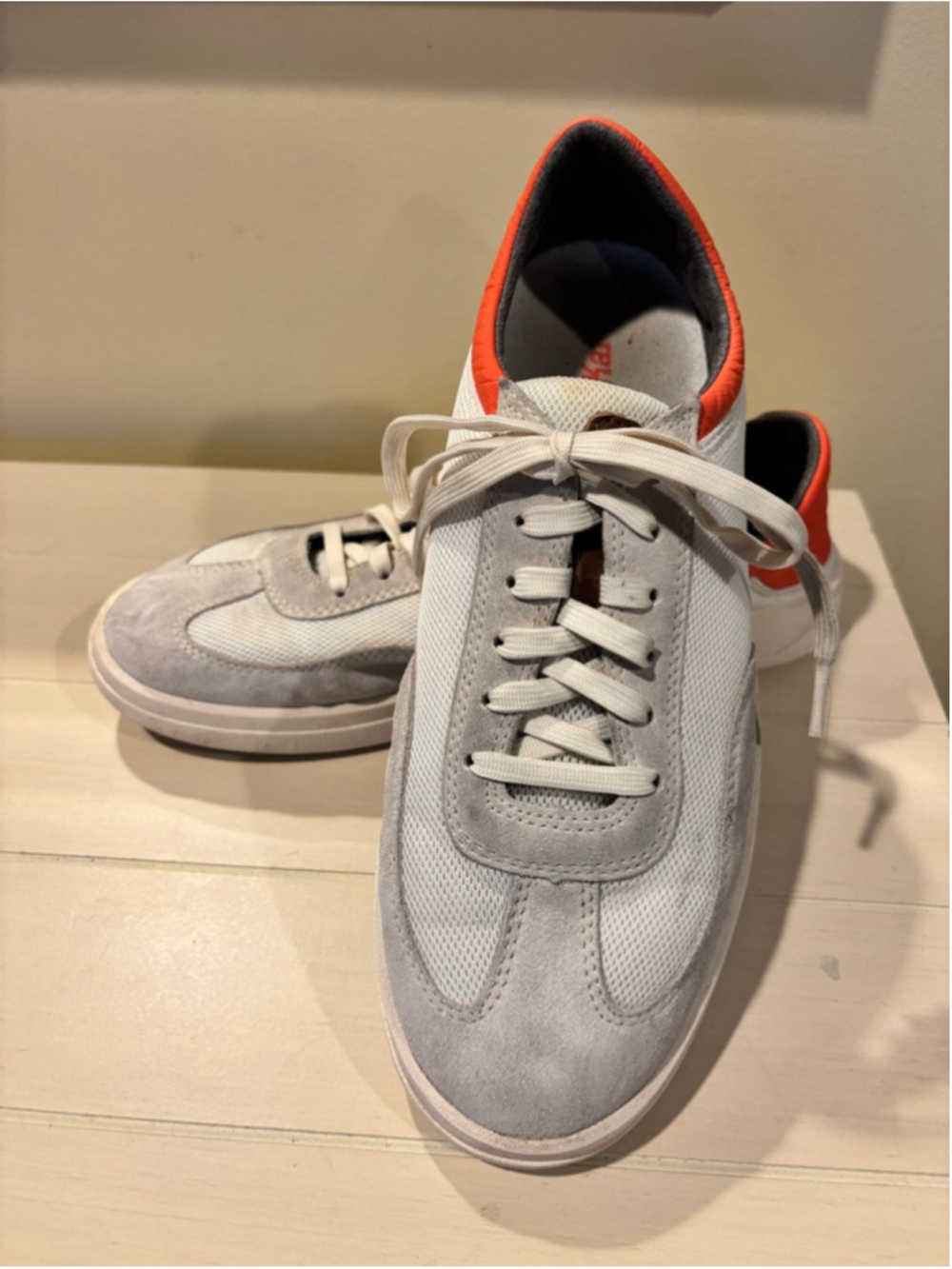 Men's Olukai Punini White & Orange Sneakers US 8 EUC - Picture 6 of 8